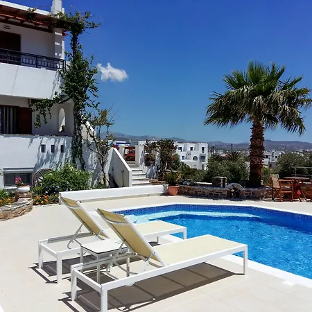 迪娜纳克索斯公寓