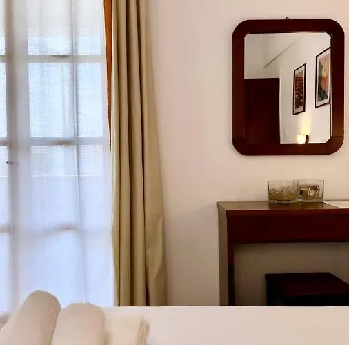 迪娜纳克索斯公寓