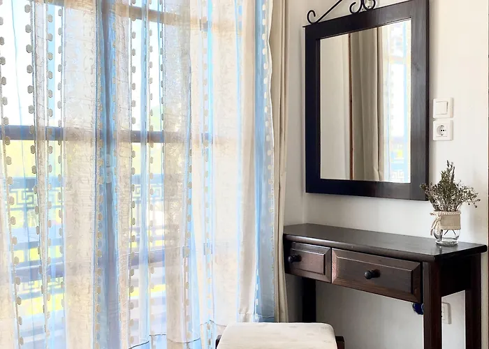 迪娜纳克索斯公寓