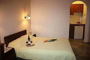 迪娜纳克索斯公寓