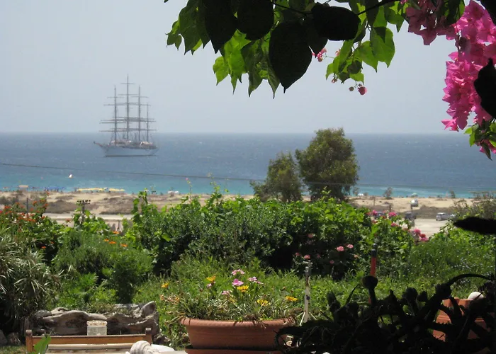 Dina Naxos איוס פרוקופיוס